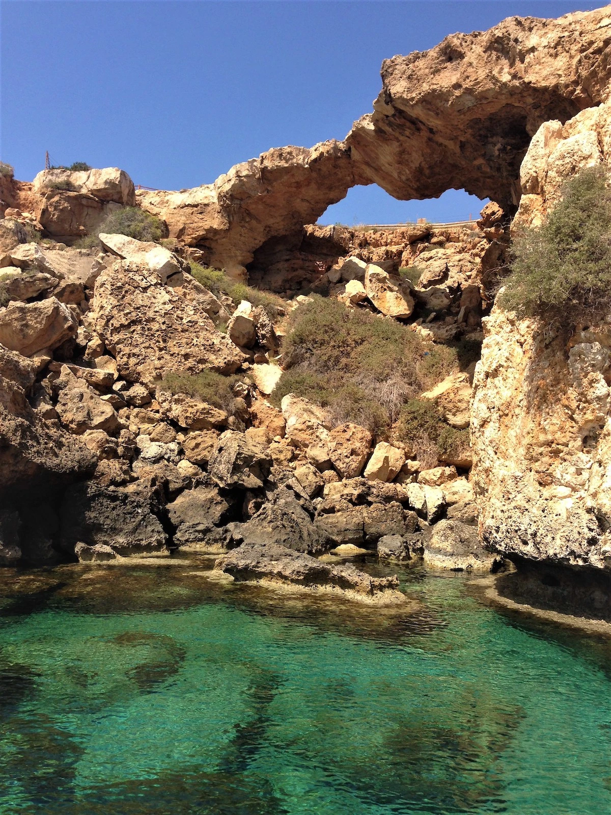  A beautiful natural rock formation and one of the most romantic spots on the coastline, ideal for memorable photos.