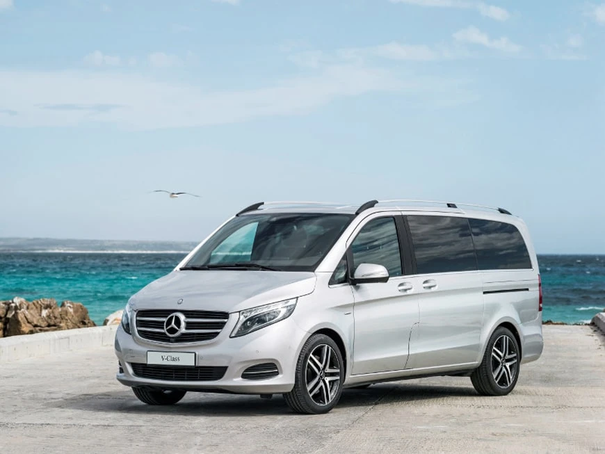 Luxury Transfer (Villa/Hotel → Yacht)