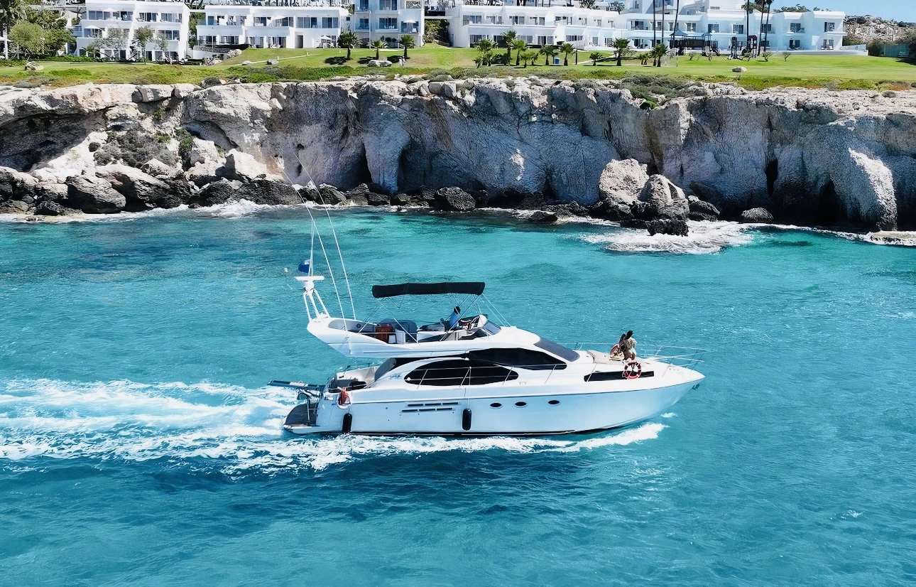 Azimut 46