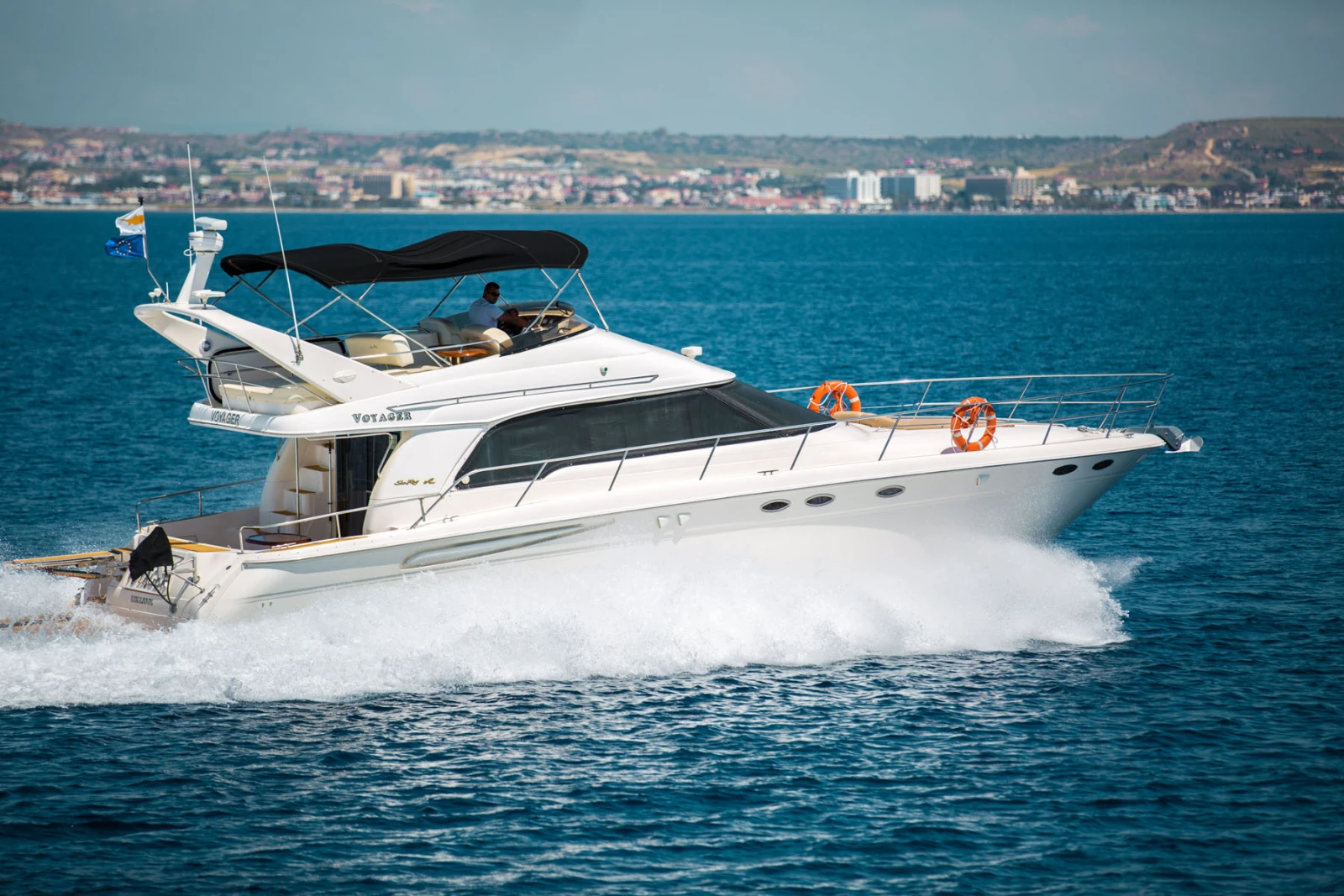 Sea Ray 52