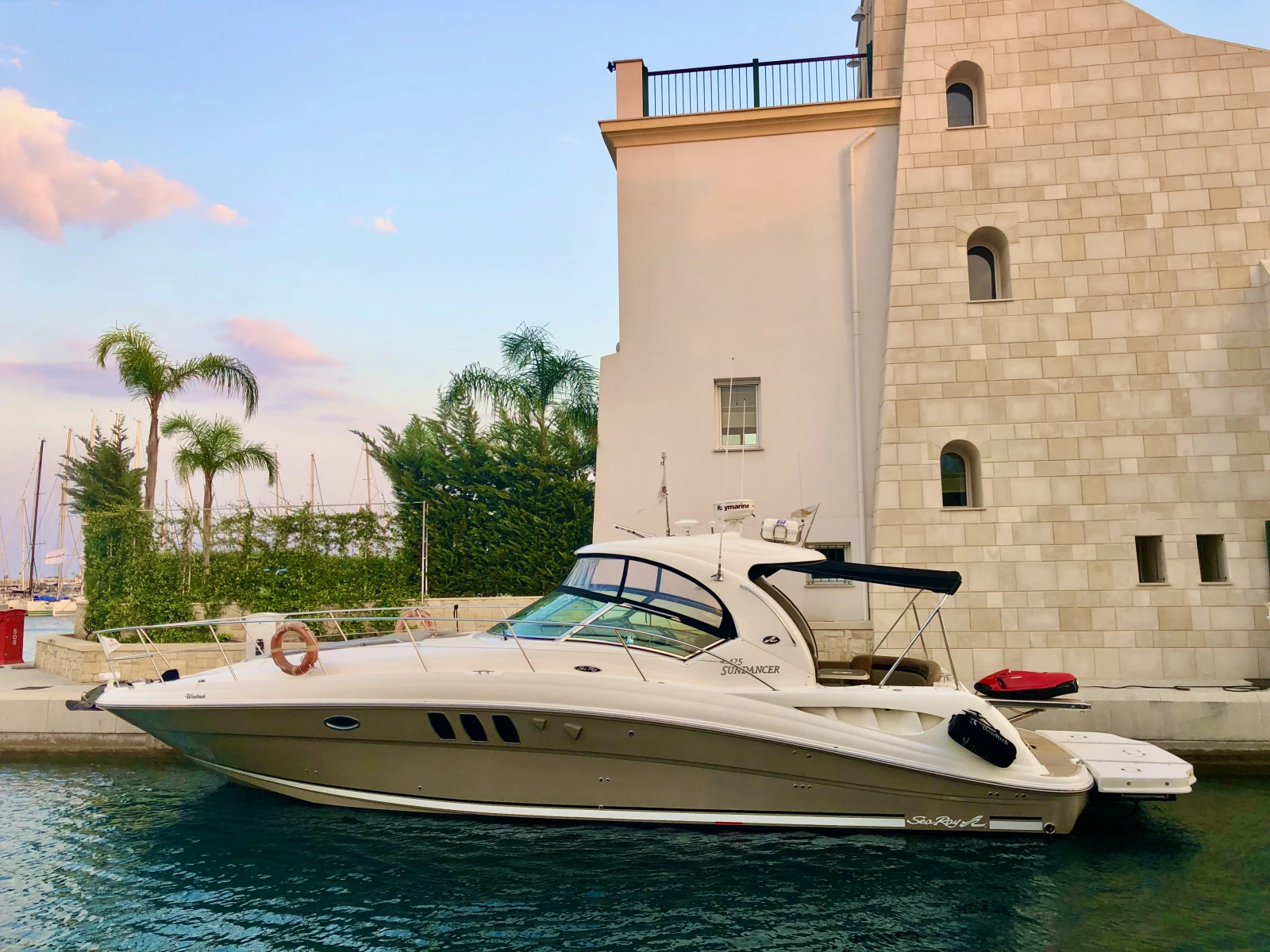 Sea Ray 42